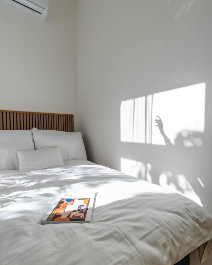 Modern Apartment French Balkony Budapest Exterior foto